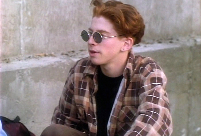 Look! It's Seth Green! Dressed like a complete fanny!